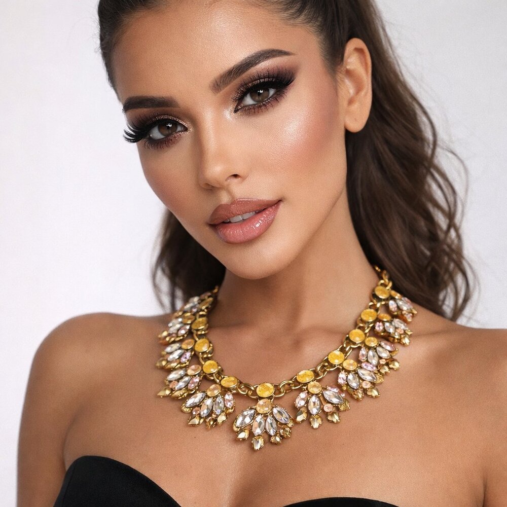 7 Charming‎ Sisters NWOT Gold Tone Crystal Statement Bib Necklace
